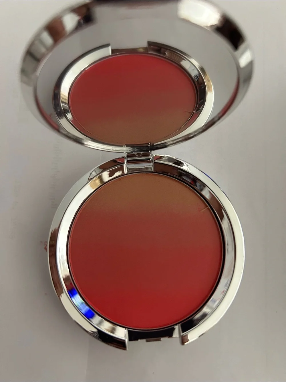 it cosmetics CC+ Radiance Ombré Blush — Coral to Pink Gradient